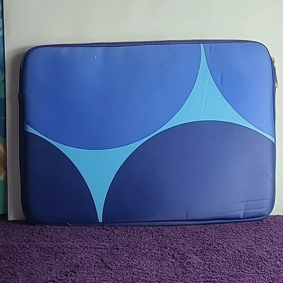 Kate Spade 13’ Laptop Sleeve ♠️ - Picture 3 of 7